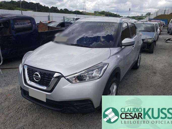 NISSAN KICKS 18/18