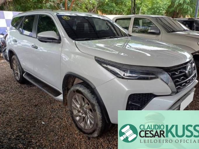 TOYOTA SW4 23/24 TOYOTA SW4 23/24