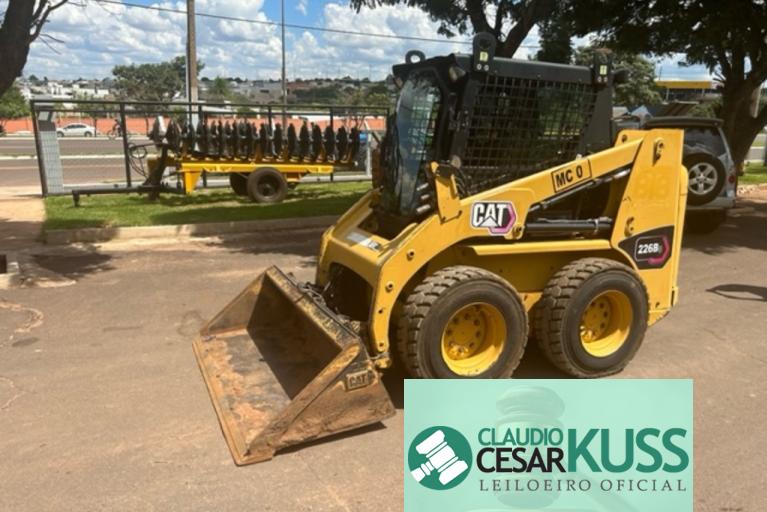 Caterpillar 226 - 15/16   Caterpillar 226 - 15/16