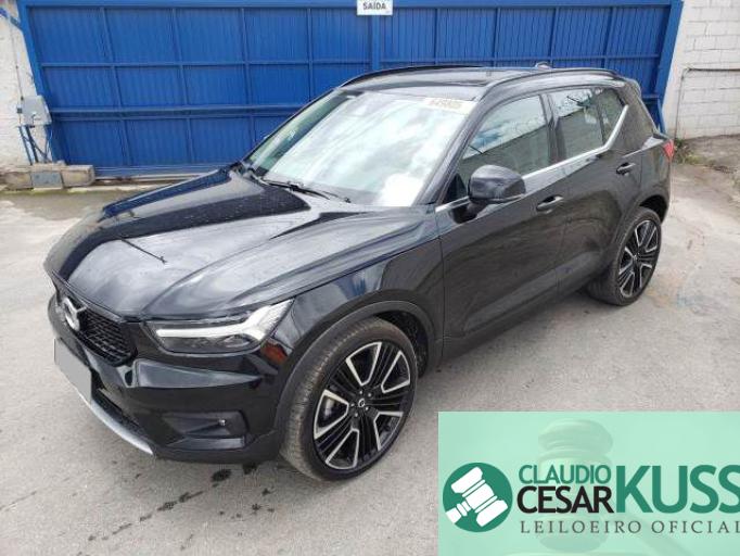 VOLVO XC40 19/20 VOLVO XC40 19/20